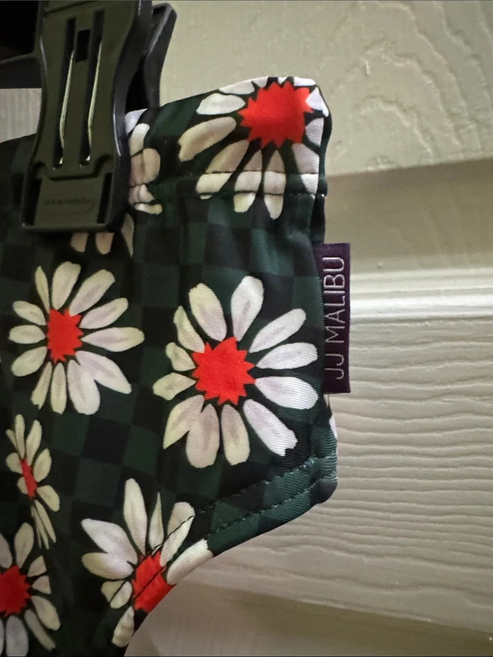 MEN’s JJ Malibu Green Floral Swim Briefs with Daisy Print size MEDIUM (30-33)